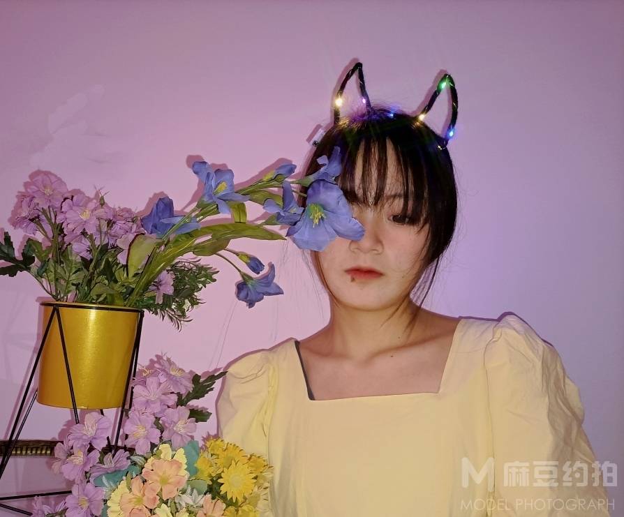 情绪模特