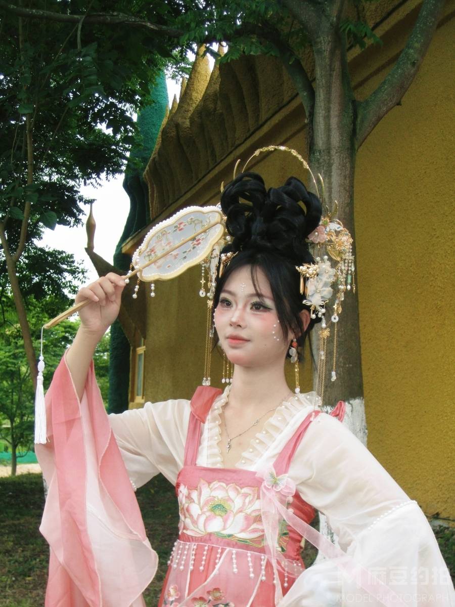民国模特