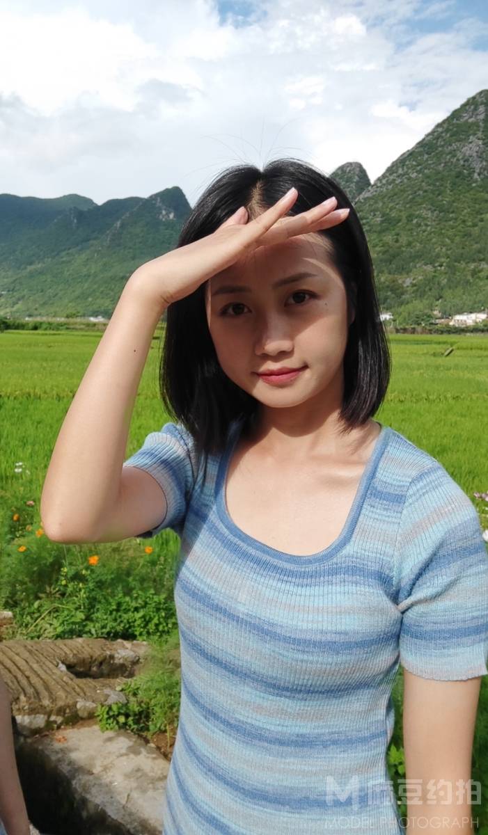妆容模特