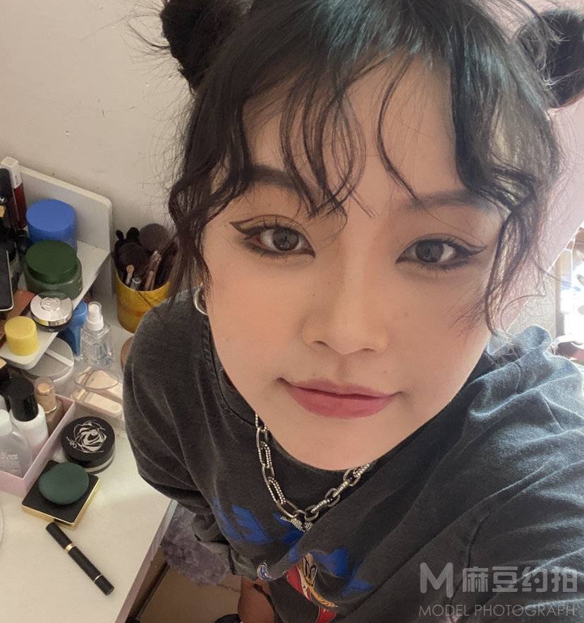 纪实模特