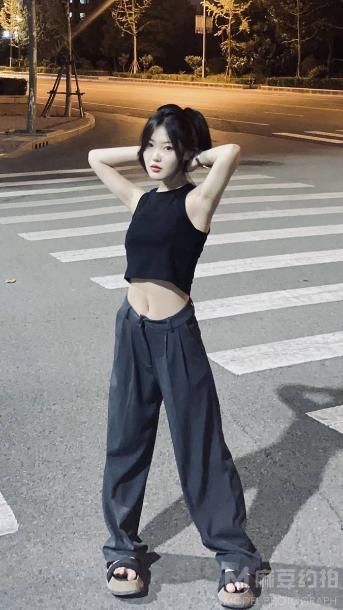 夜景模特