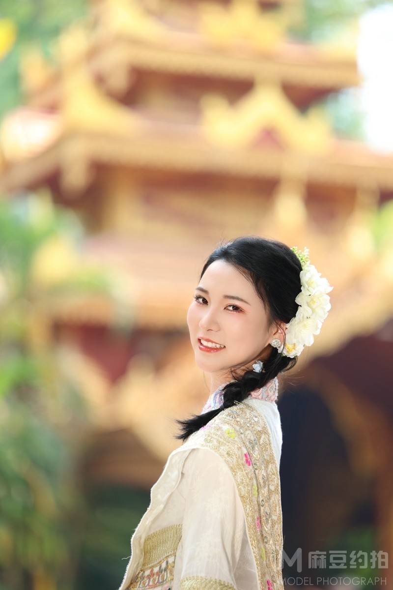 妆容模特