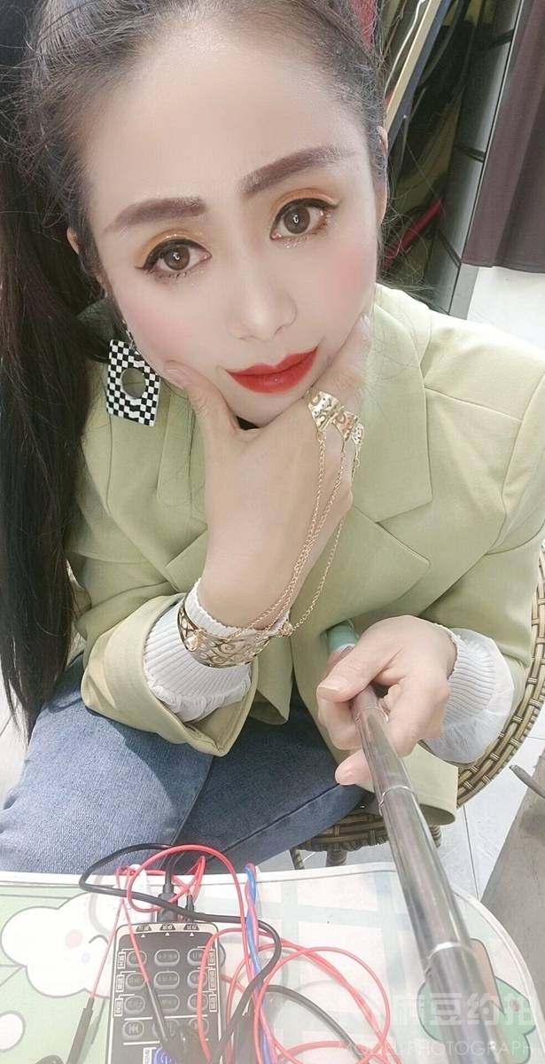 清新模特