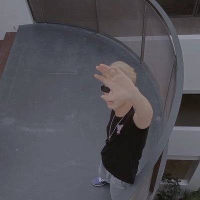 黑白模特