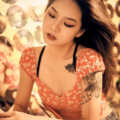 情绪模特
