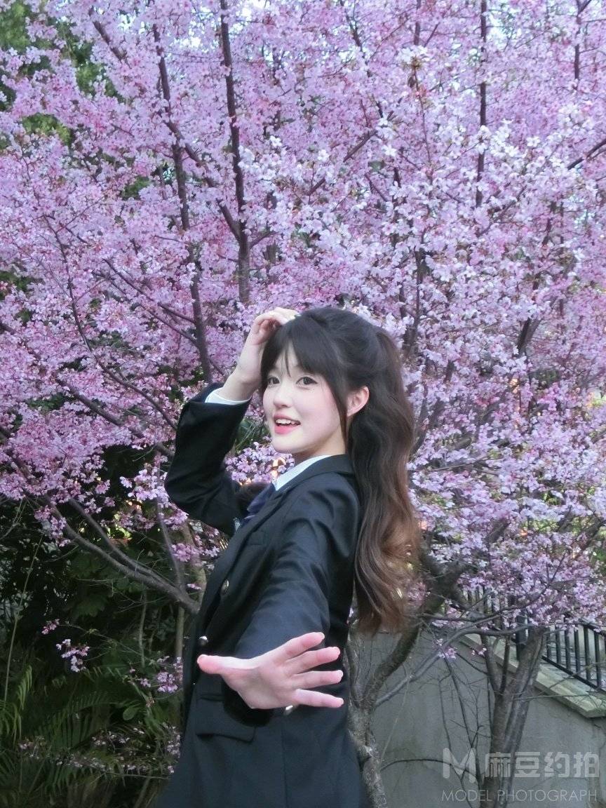 校园模特