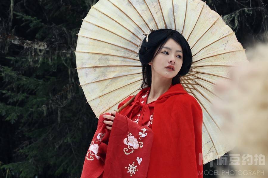 汉服模特
