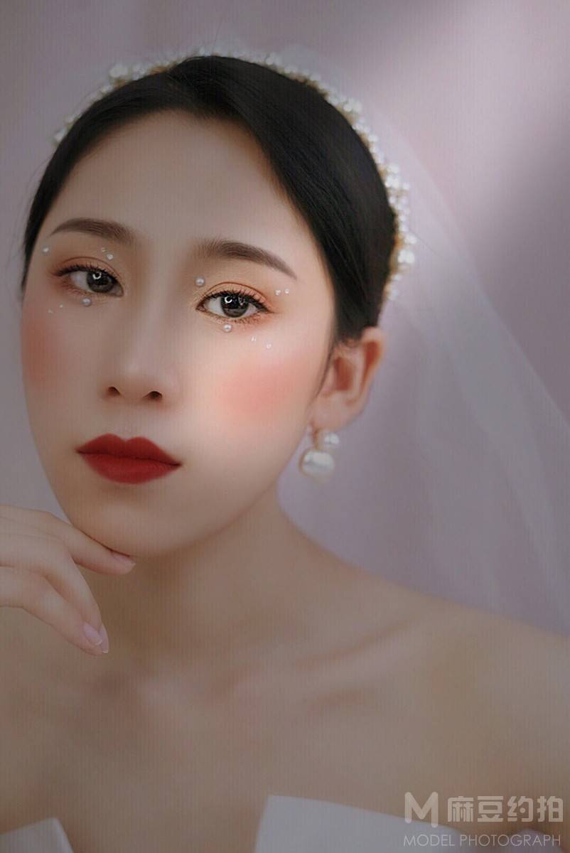 妆容模特