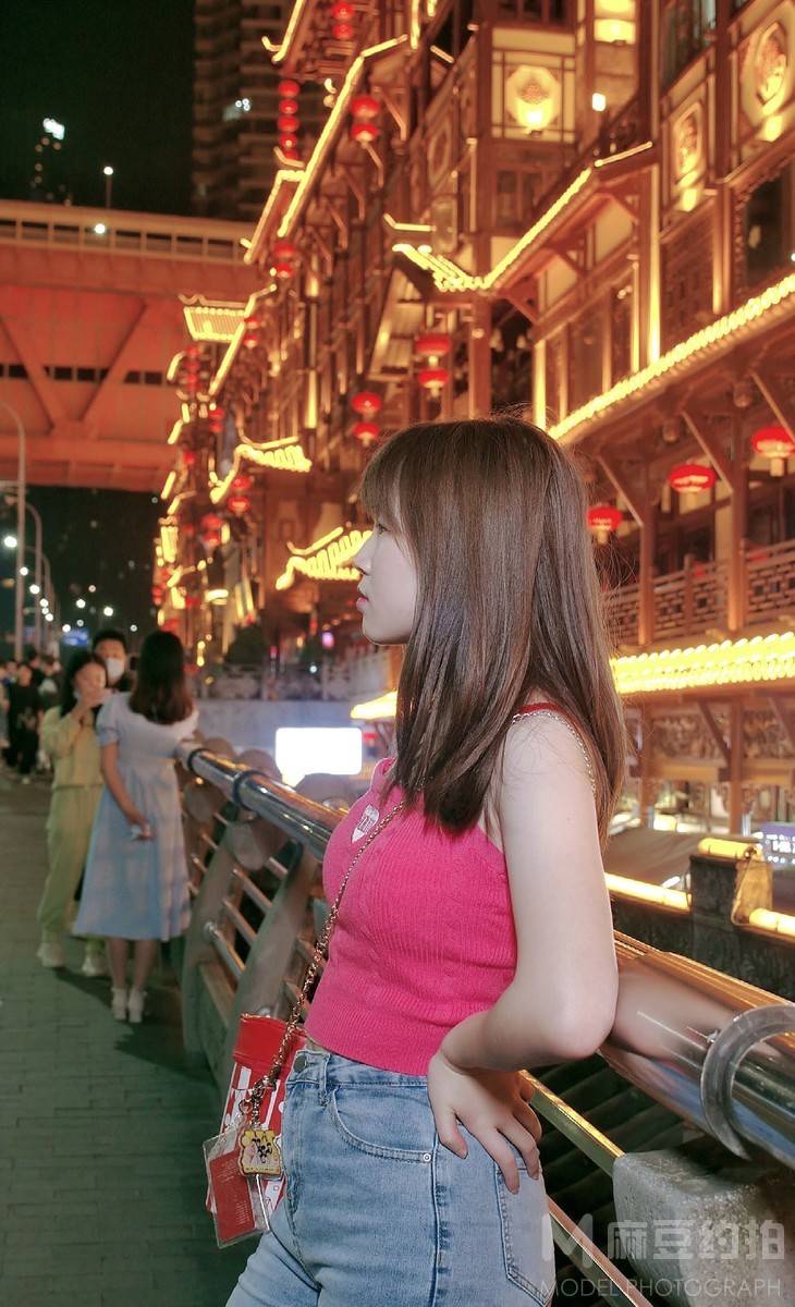 夜景模特