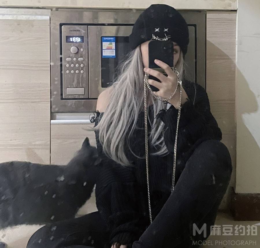 暗黑模特