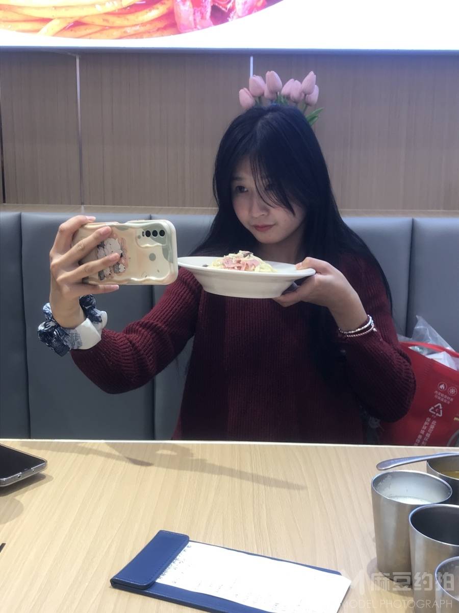 纪实模特
