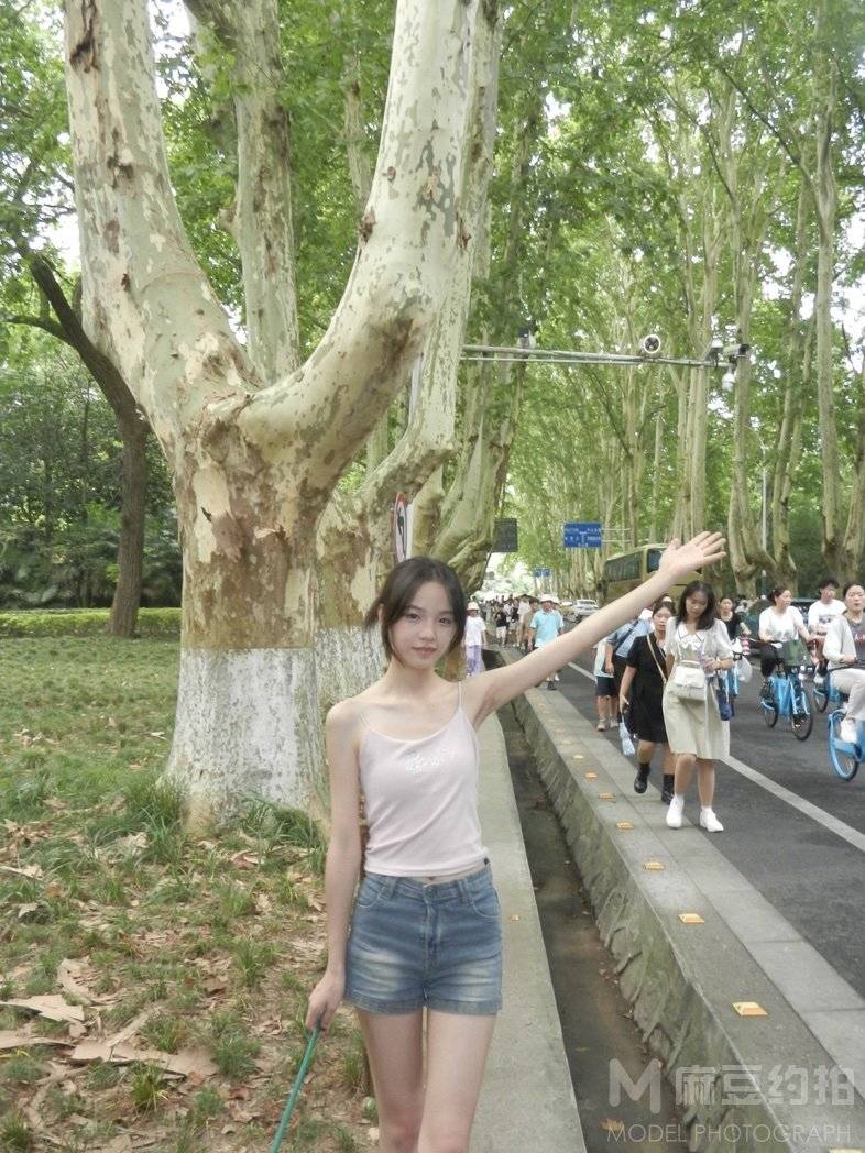 清新模特