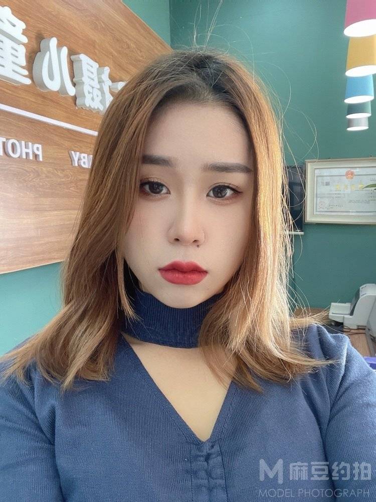少女模特