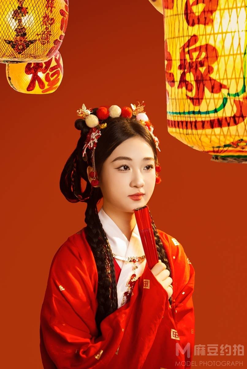 汉服模特