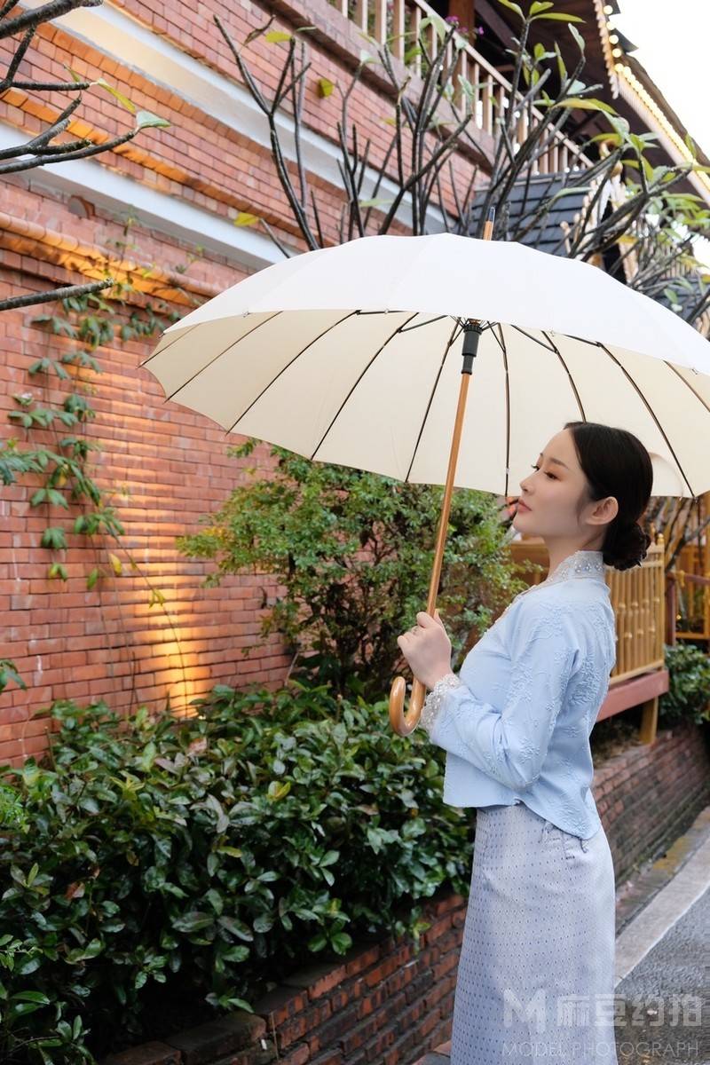 清新模特