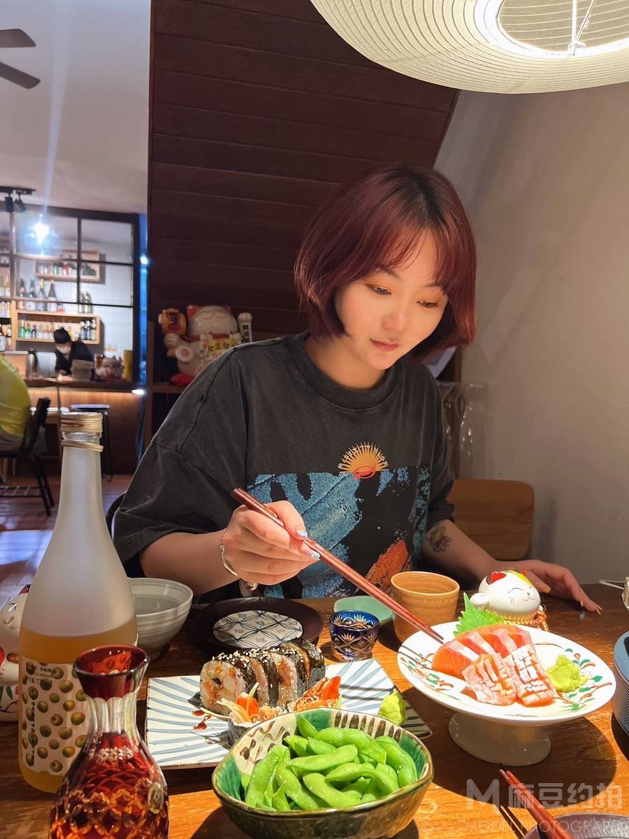 纪实模特