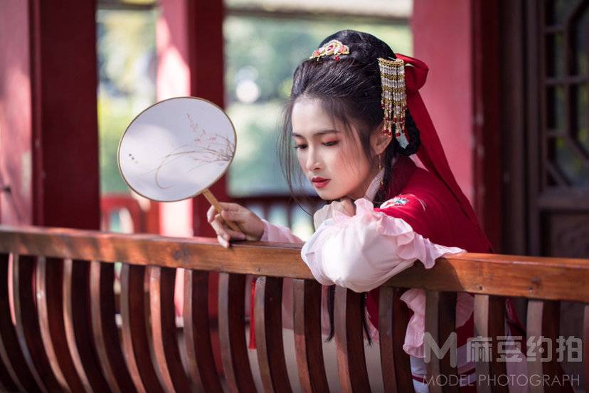 汉服模特