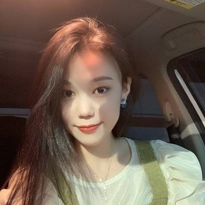 宝丽来模特