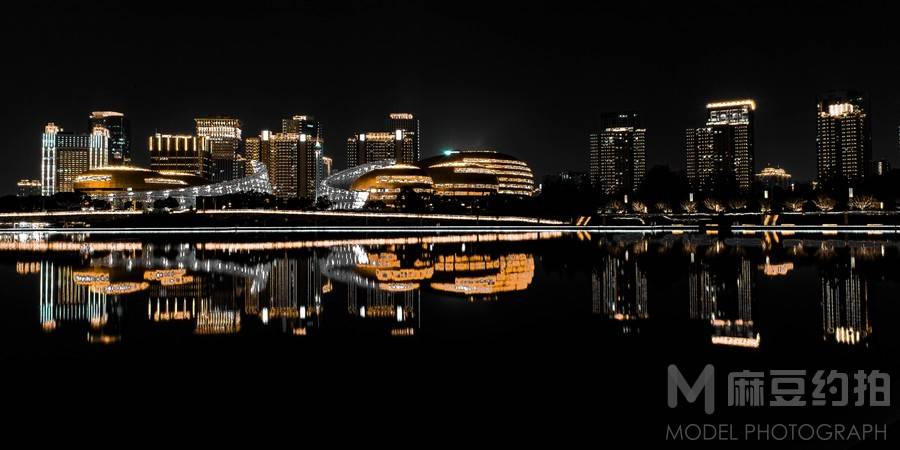 夜景模特