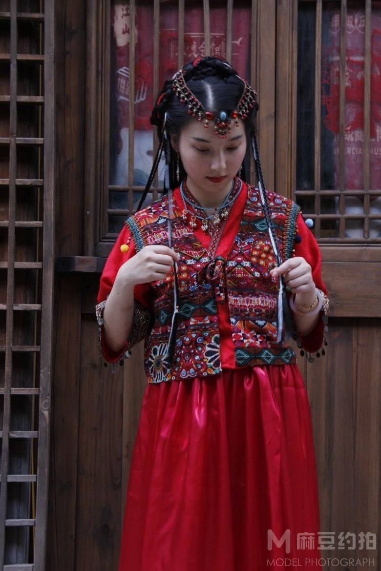 汉服模特