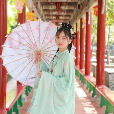 汉服模特