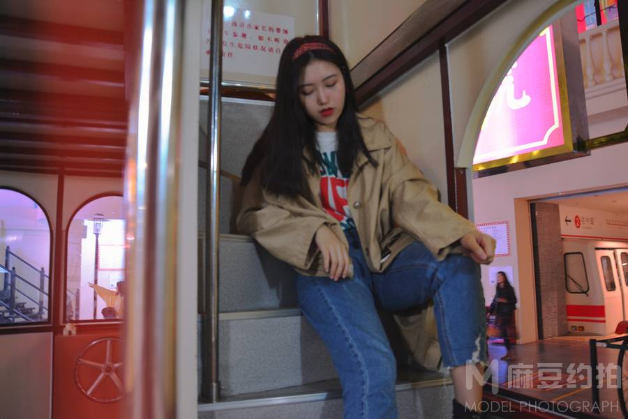 情绪模特