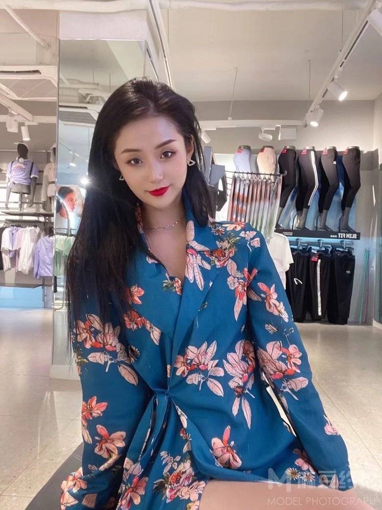 少女模特