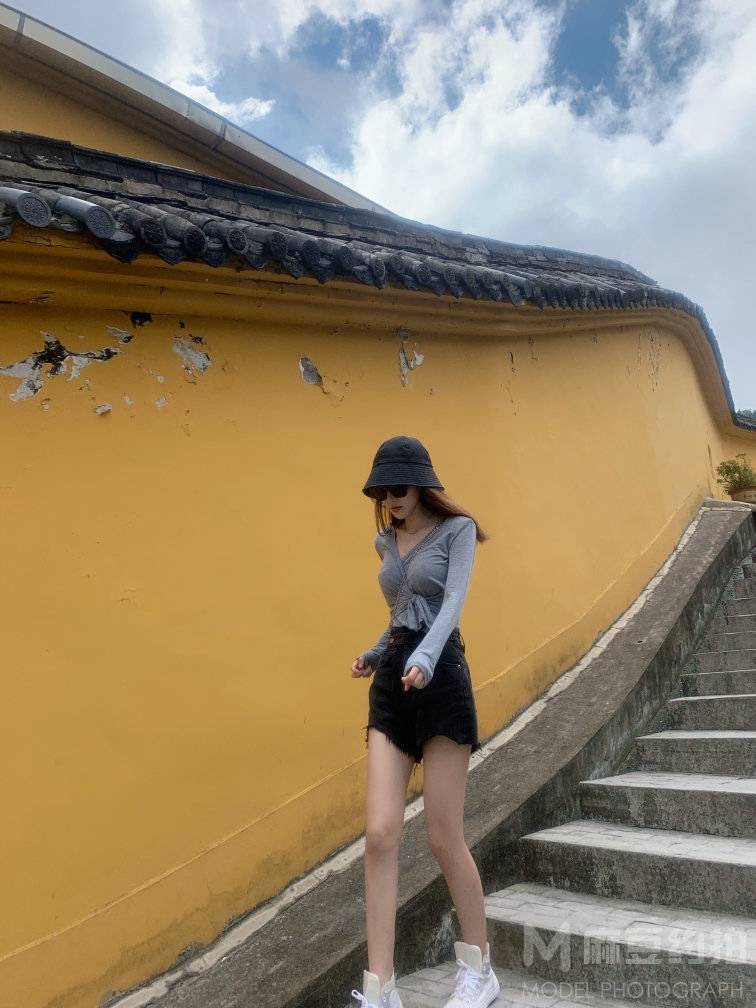 胶片模特
