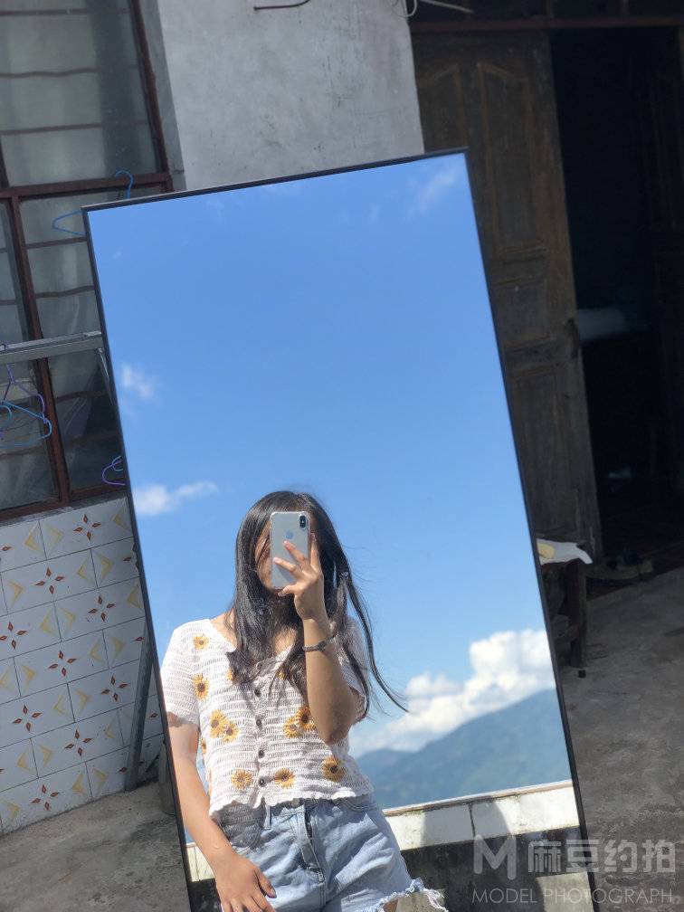 黑白模特