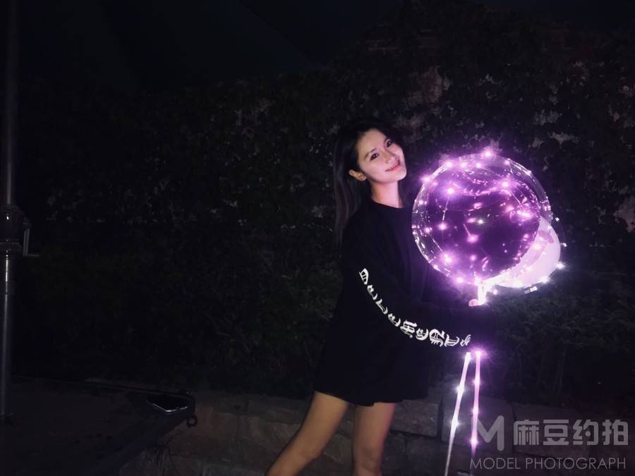 夜景模特