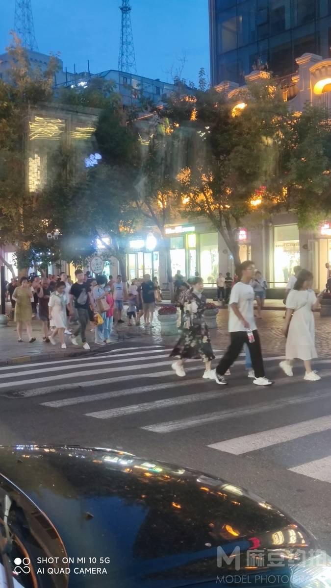 夜景模特