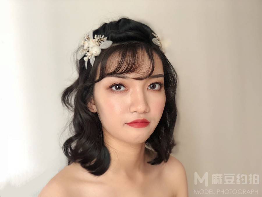 妆容模特