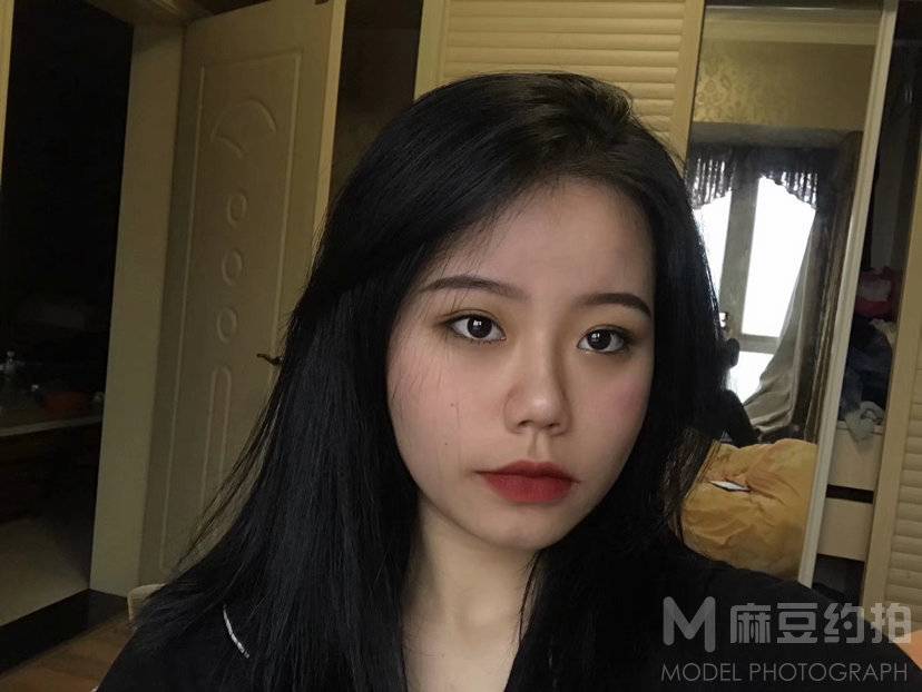 妆容模特