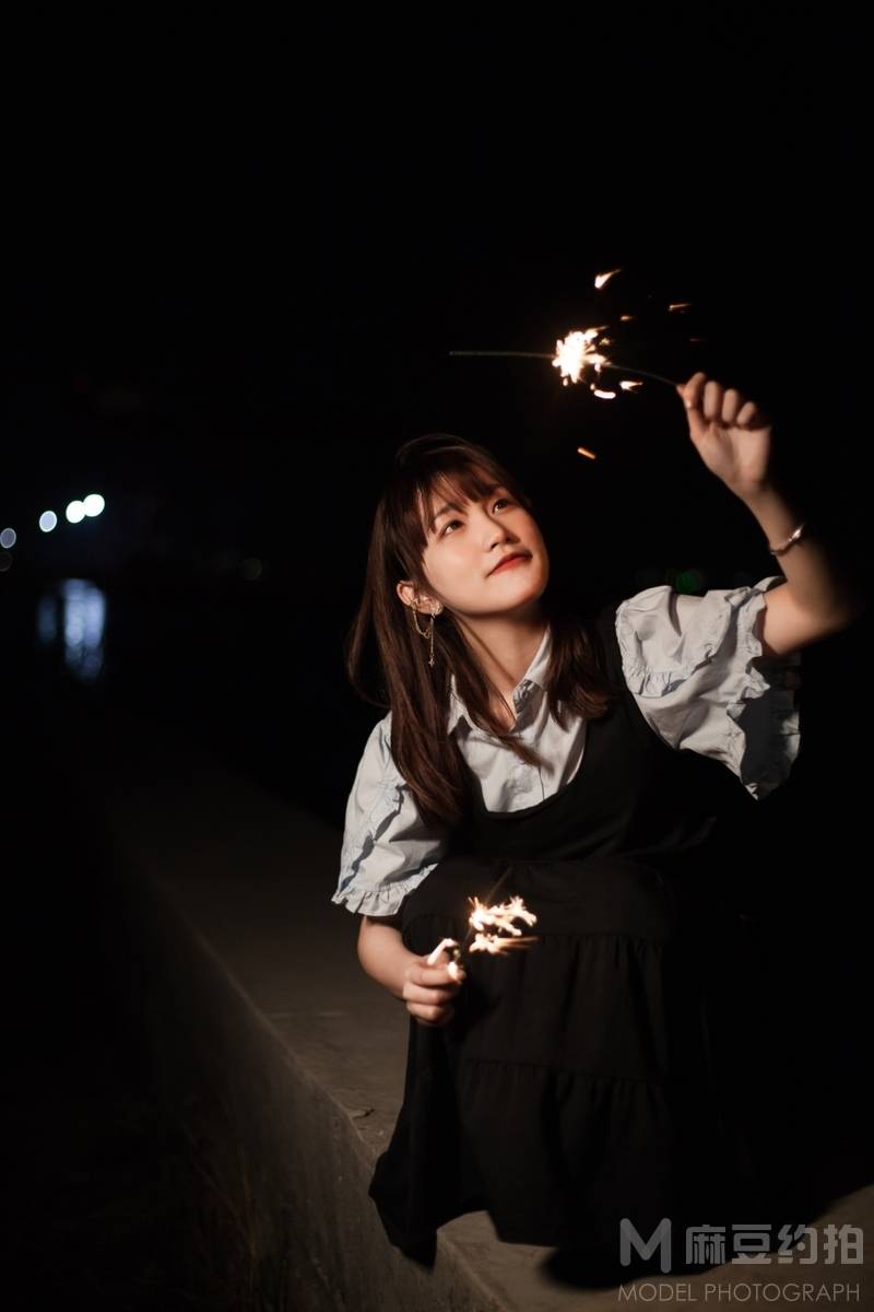 夜景模特