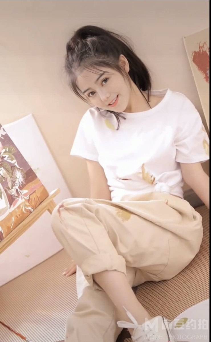 清新模特