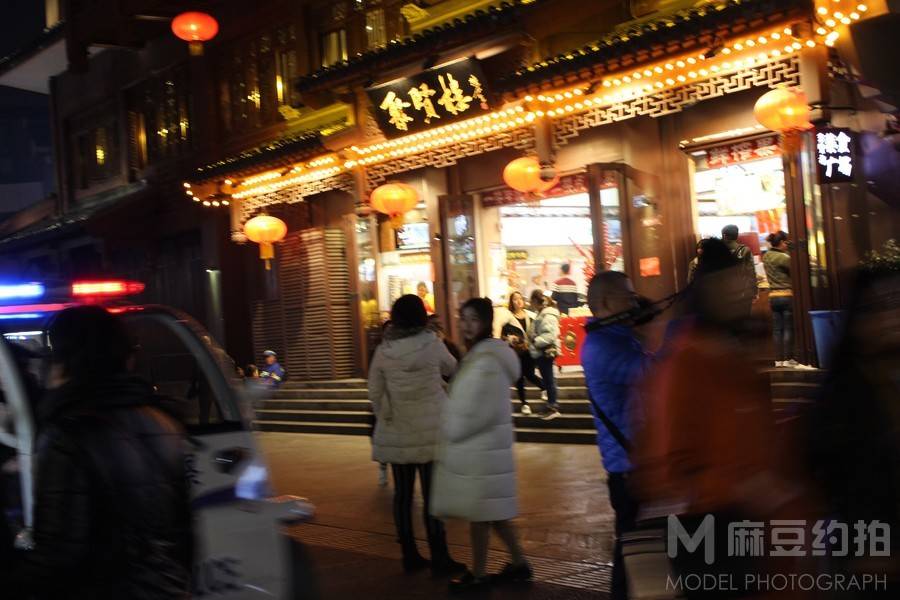 夜景模特