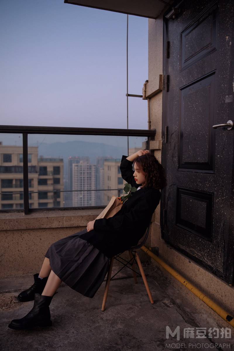 情绪模特