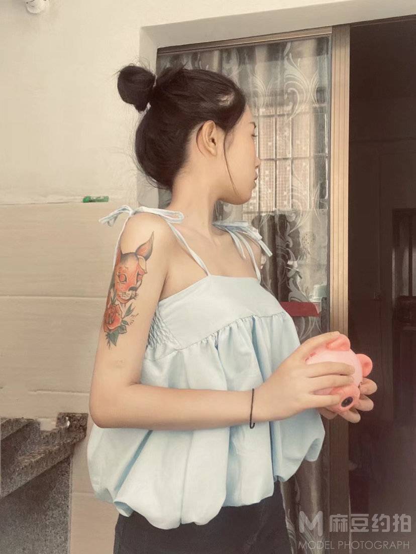 妆容模特