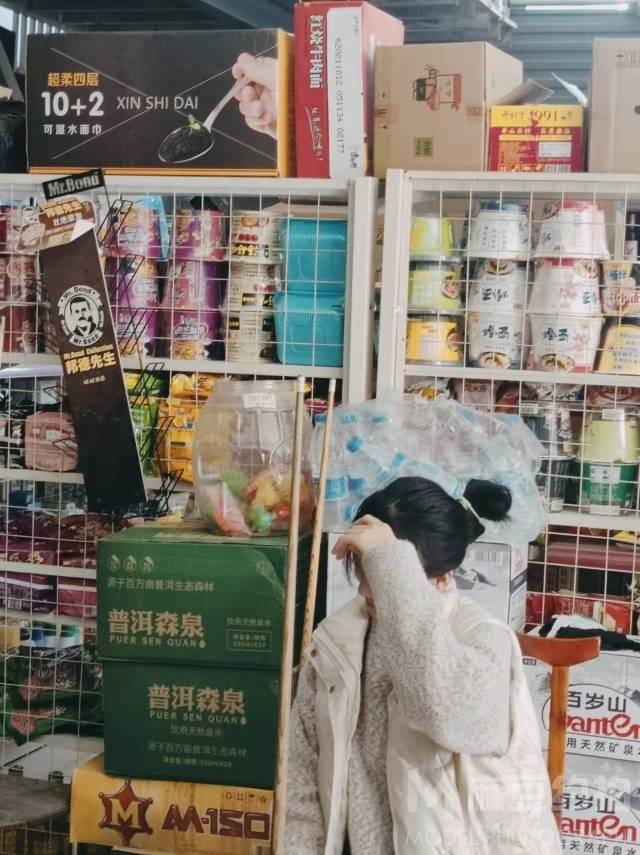 少女模特