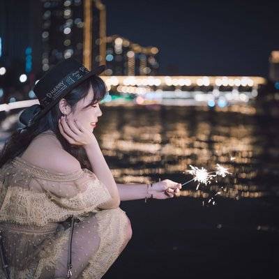 夜景模特