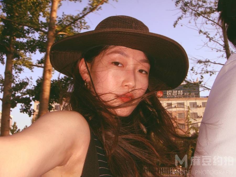胶片模特