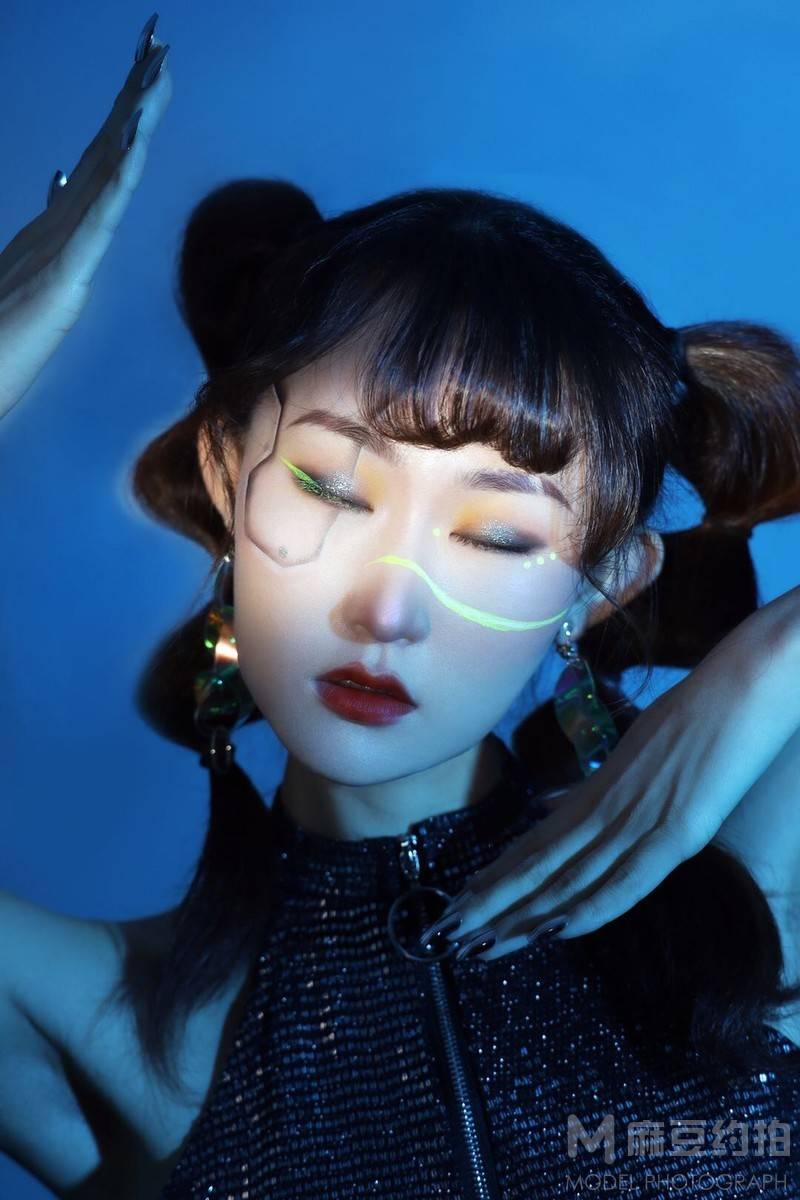 暗黑模特