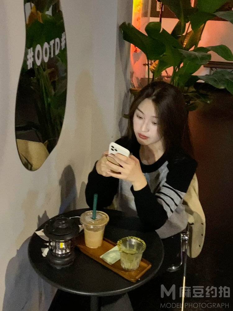 胶片模特