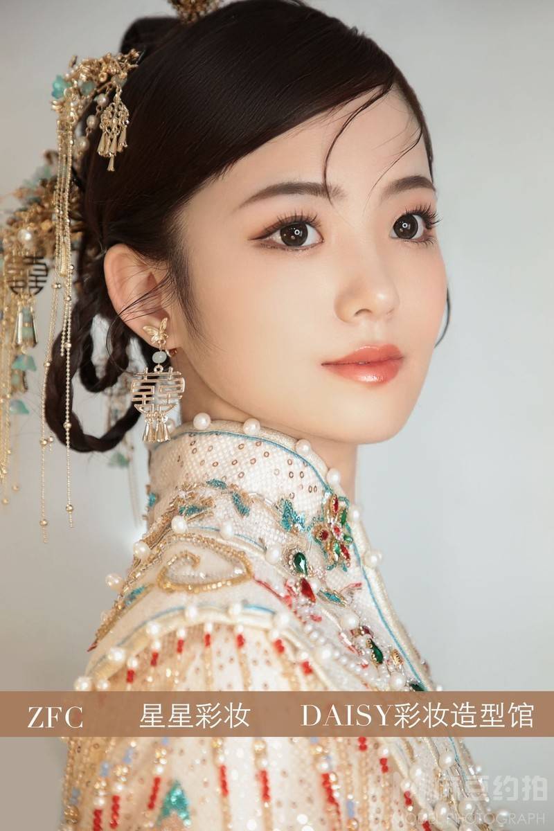 妆容模特