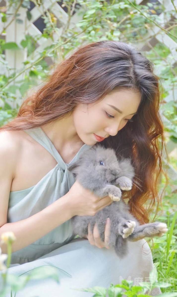 纪实模特