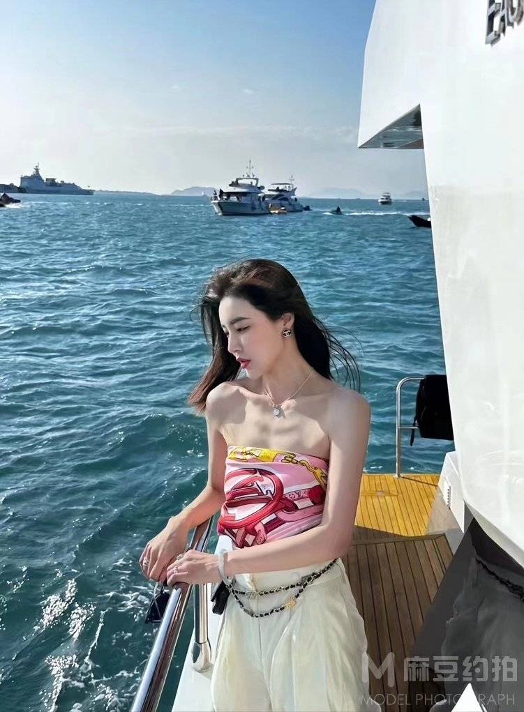 纪实模特