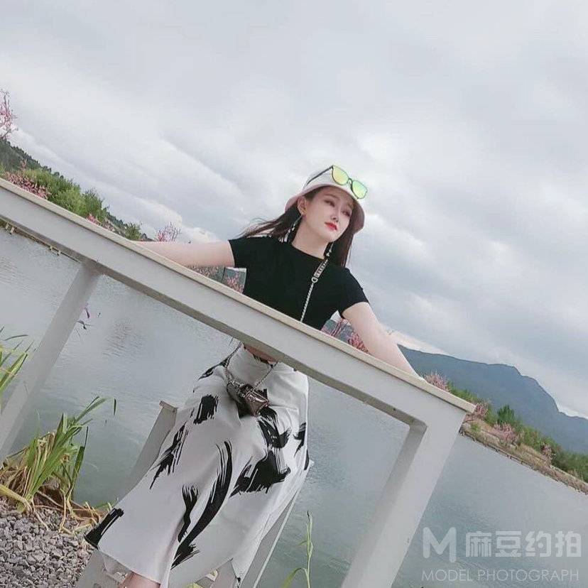 民国模特