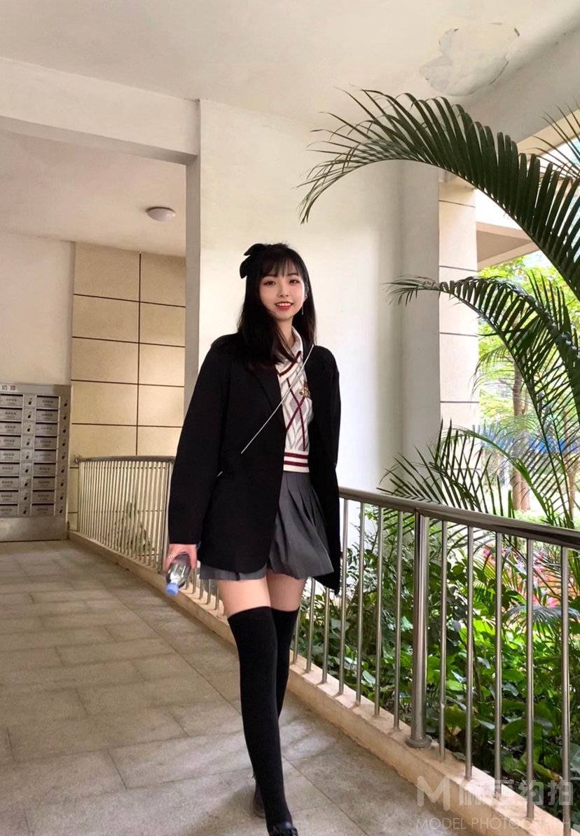校园模特
