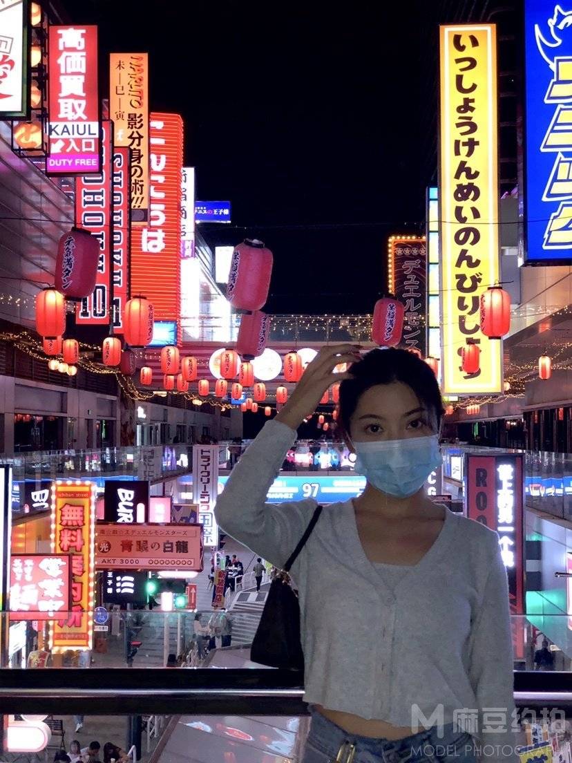 妆容模特