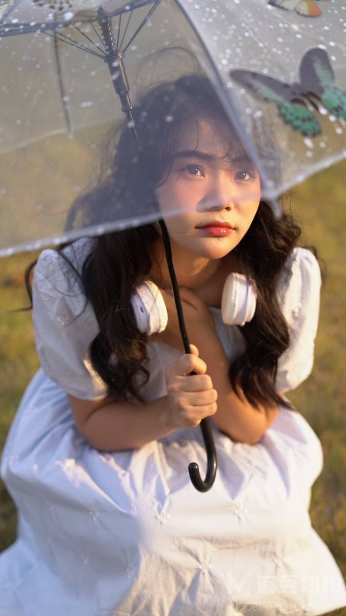 黑白模特
